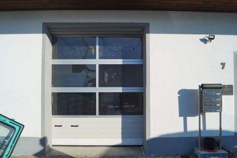 Deining Halle, Deining Hallenfläche