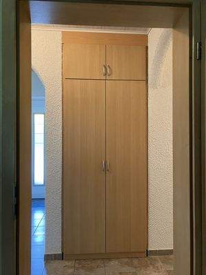 Garderobe-Einbauschrank
