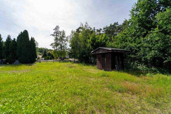 Außenansicht + Garten