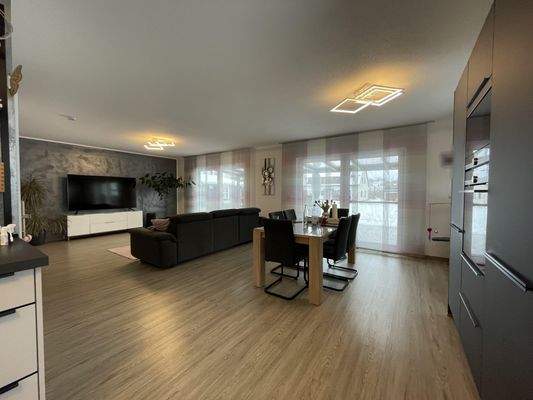 Wohn- und Essbereich EG