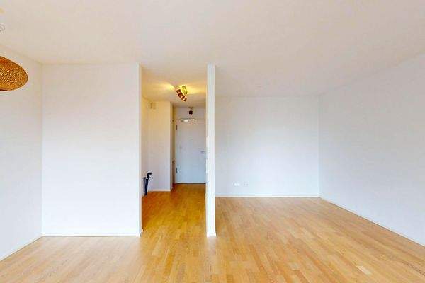 Wohnzimmer / Blick zur Küche