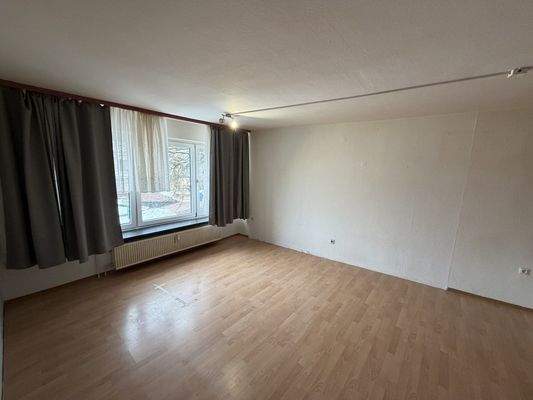 Zimmer Maisonette links