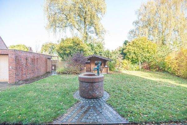 Bäume und Büsche sind ein natürlicher Sichtschutz