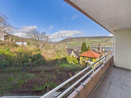 Balkon mit Rheinblick...