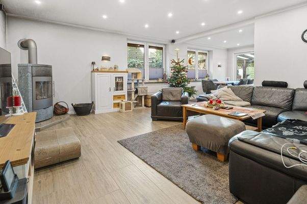 Wohn- und Esszimmer I