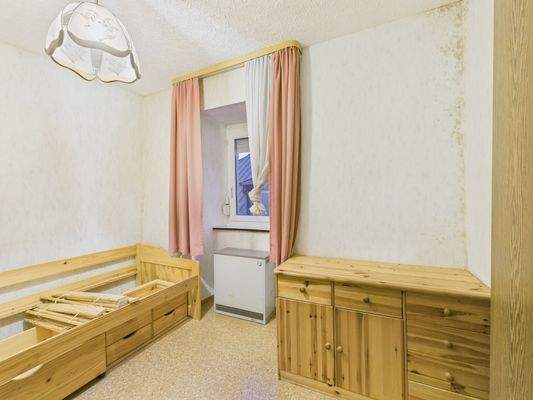 CAM01223G0-PR0174-STILL040