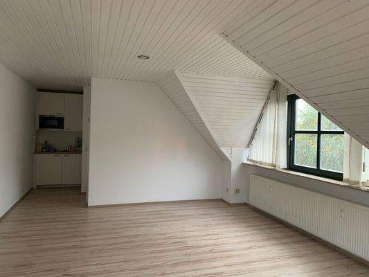 Großer Raum 1 mit Küchenpantry