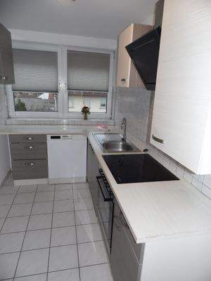 vorhandene Einbauküche.JPG