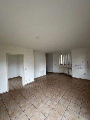 Blick aus Richtung Terrasse in die Wohnung