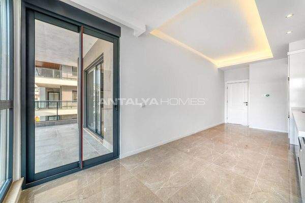 New Real Estate in a Complex with Swimming Pool in Alanya
