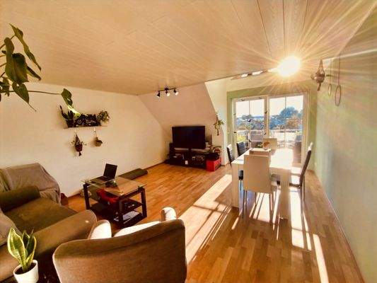 Wohnbereich mit Süd-Balkonzugang