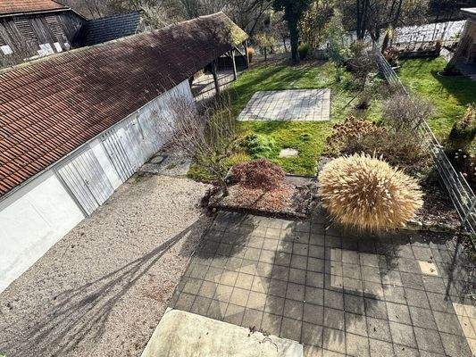 Blick vom OG auf den eigenen Garten