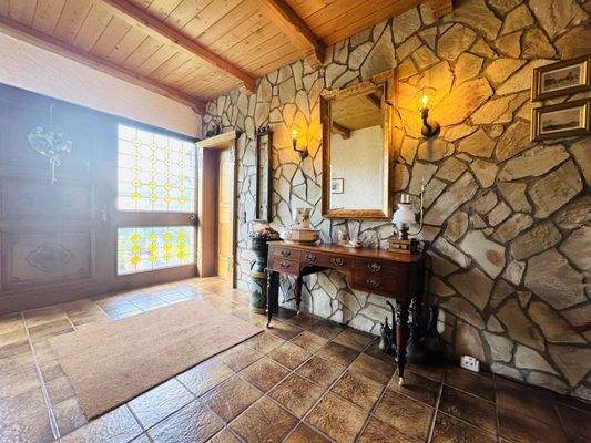 9. Eingangsbereich EG