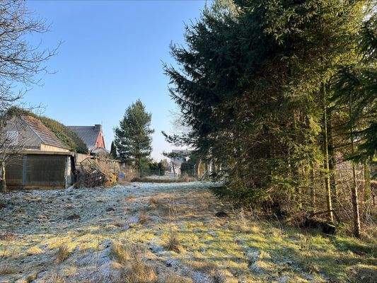 Garage auf dem Grundstück