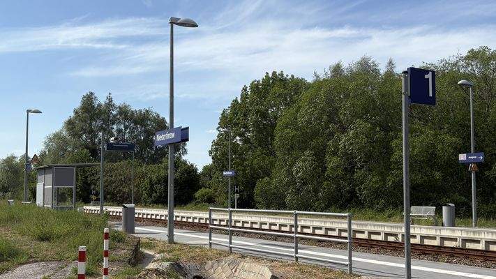 Ab Bahnhof Niederfinow fährt die Regionalbahn 