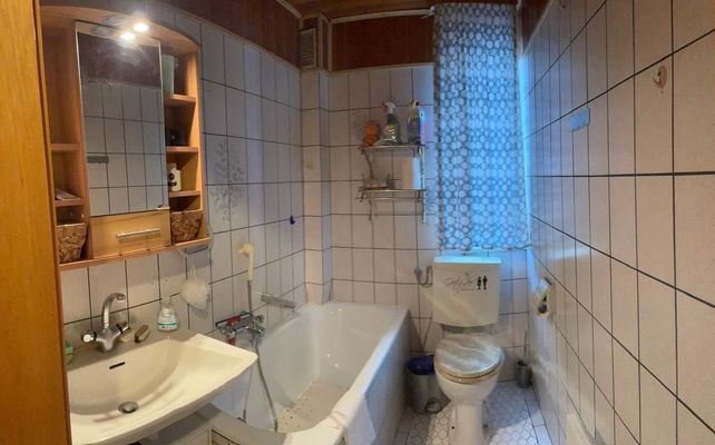 Badezimmer im OG