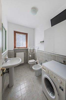 Badezimmer im Erdgeschoss