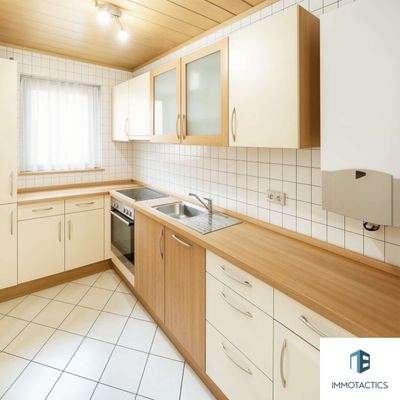 Küche mit Einbauküche - (KI generiert)