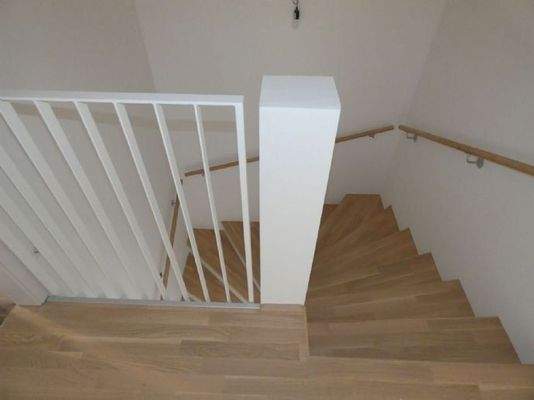 Stiege in das OG   Symbolbild