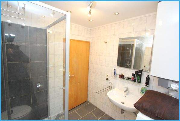 Bad (sanierungsbedürftig)