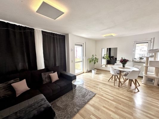 Wohn- und Esszimmer