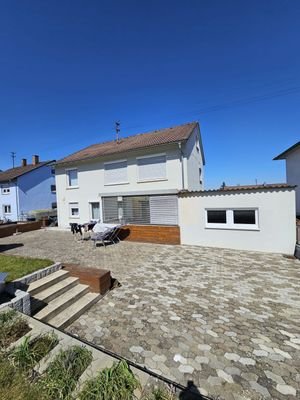 Terrasse mit Gartenzugang