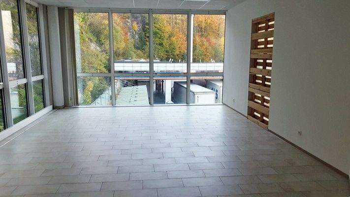 Büro 3 OG 1, Büroflächen in sehr günstiger Lage zu mieten