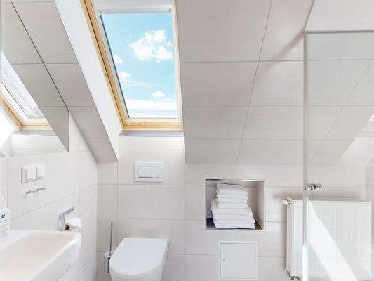 Tageslichtduschbad im 2.Dachgeschoss