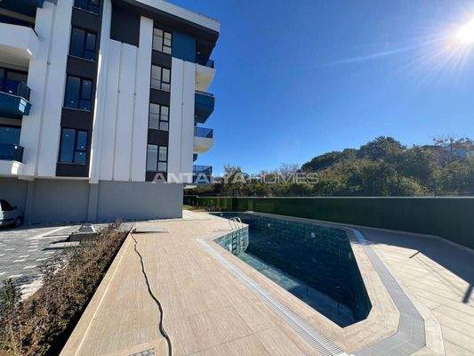 Elegant Properties 210 M from the Sea in Alanya
