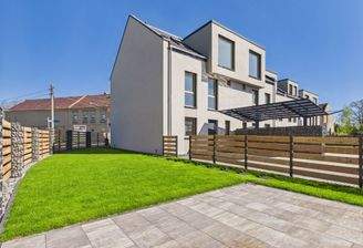 Ansicht Garten + Haus