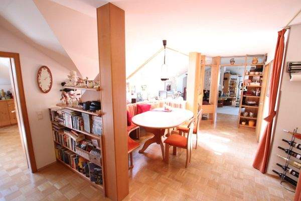 270m² gepflegter Bungalow (Zweifamilienwohnhaus) mit ausgebautem Dachgeschoss und 1.318m² Grund in Viktring in TOPLAGE