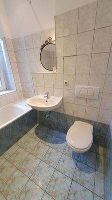 Badezimmer mit Badewanne