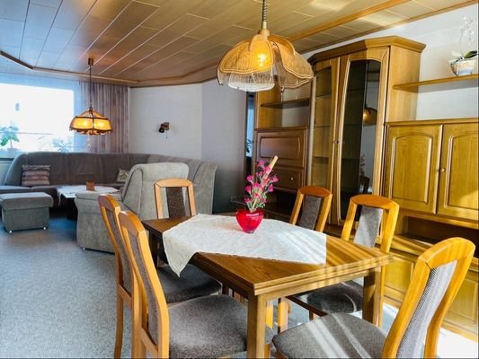 Wohnzimmer im EG