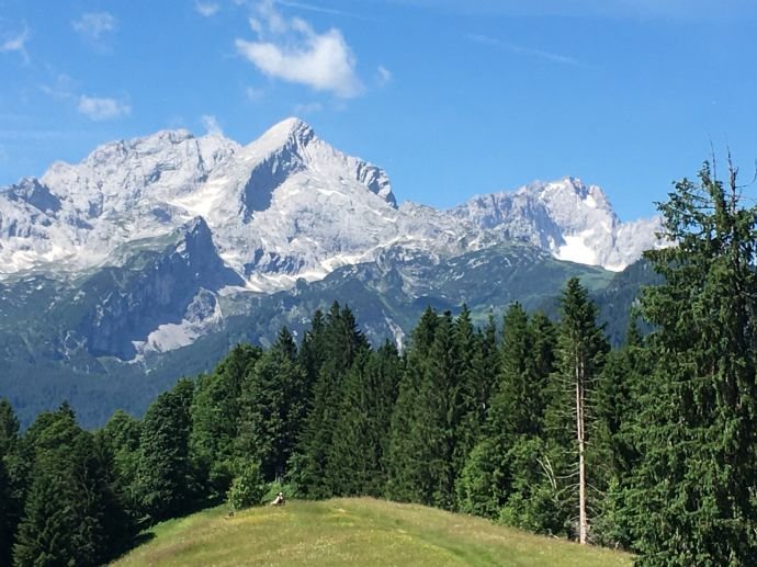 Schöne 4ZimmerWohnung in Partenkirchen mit Garten