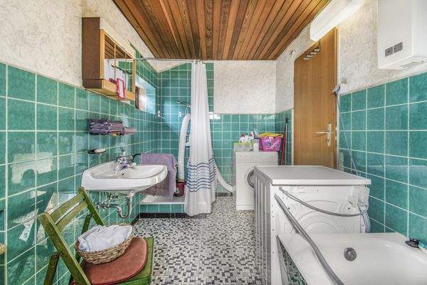 Badezimmer im Erdgeschoss