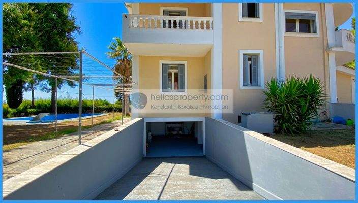 a1d1a2751b1d4115afa26bb3567c30ed-original