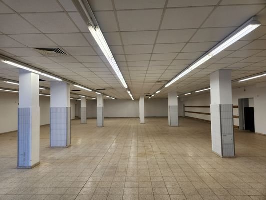 Saal.jpg