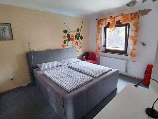 Schlafzimmer Westen OG