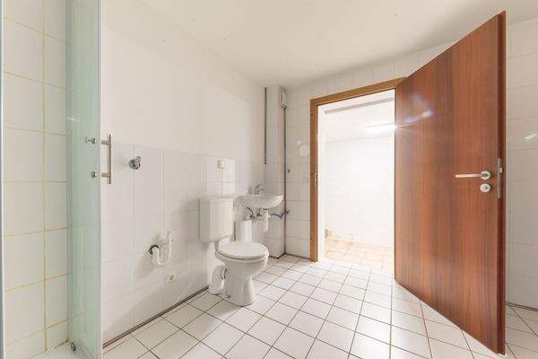 Durchgang Hausanschlussraum