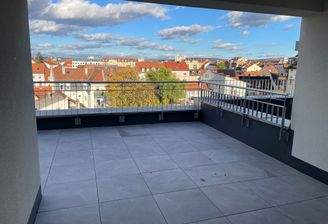 Dachterrasse mit Ausblick