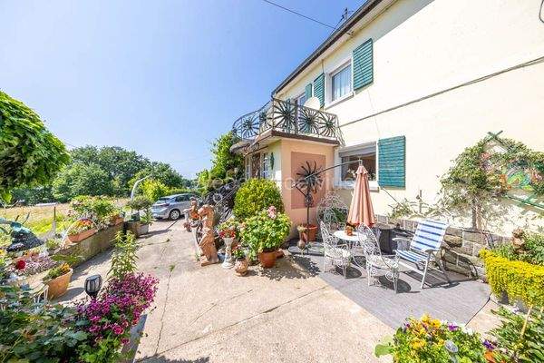 3410 Terrasse + Dachterrasse in Südlage