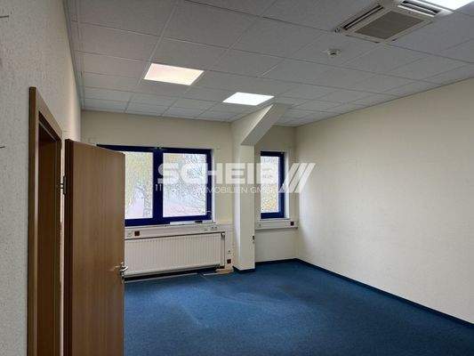 Einzelbüros im Obergeschoss