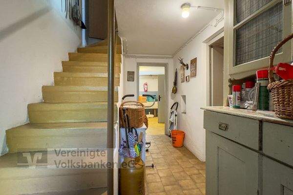 UG-Treppenaufgang-Flur