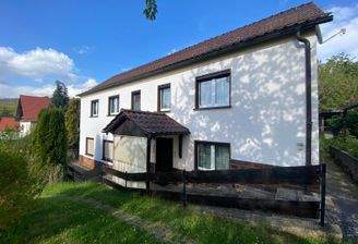 Westansicht -Haupteingang