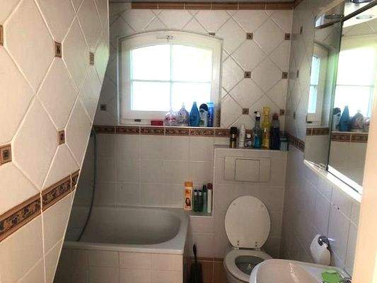 Teilansicht Badezimmer vom Gästehaus 