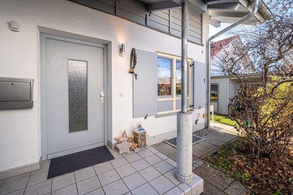 Eingangsbereich außen Bild 2