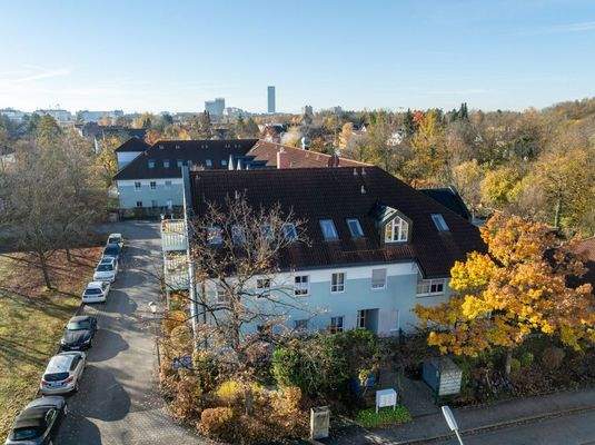 Ansicht Wohnanlage l Umgebung