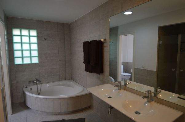 WhatsApp Image 2023-12-04 at 10.22.41.jpeg