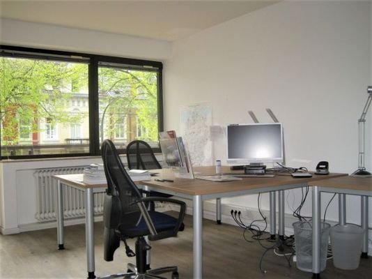 Doppelbüro