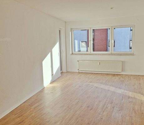 Wohnzimmer mit Laminat